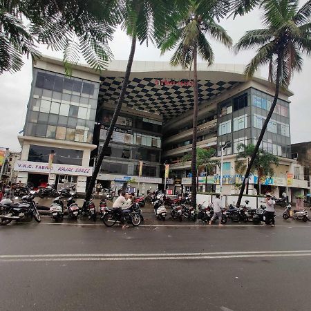 Oyo 91692 The You And Me Hotel Utran Luaran gambar