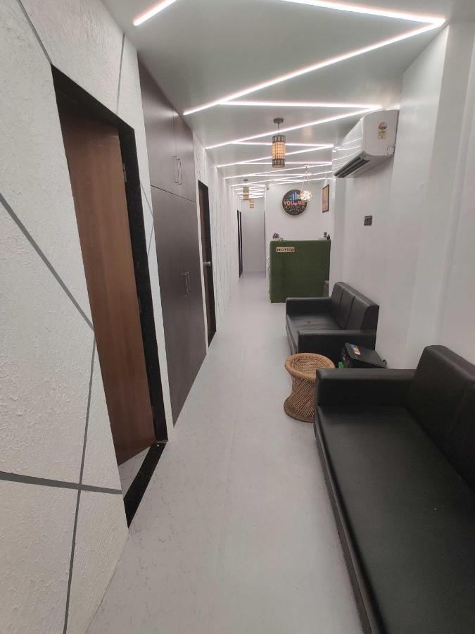 Oyo 91692 The You And Me Hotel Utran Luaran gambar