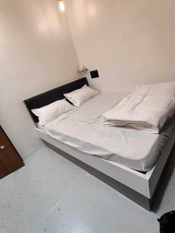 Oyo 91692 The You And Me Hotel Utran Luaran gambar